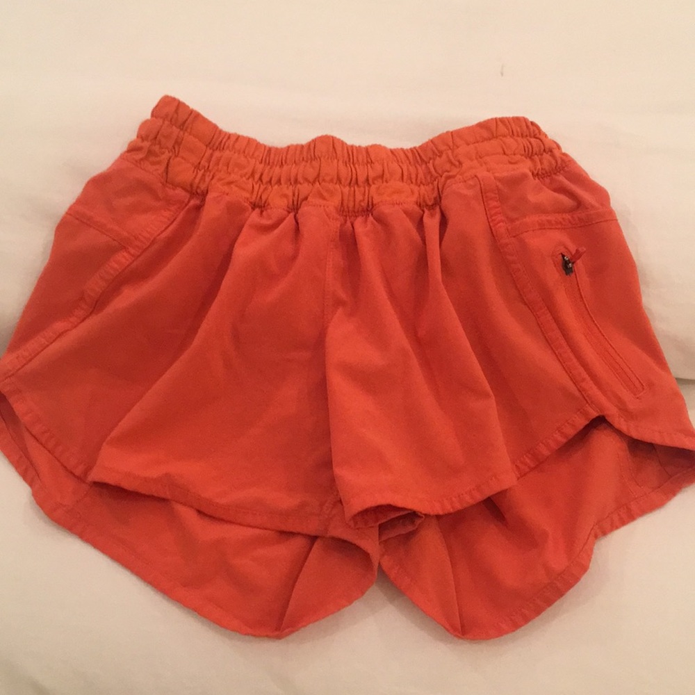 lululemon tracker IV shorts